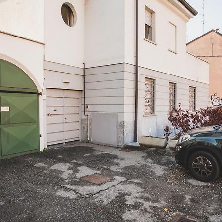 Grey House Pavia Con Box Privato Apartment ภายนอก รูปภาพ