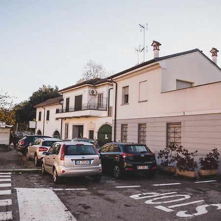 Grey House Pavia Con Box Privato Apartment ภายนอก รูปภาพ