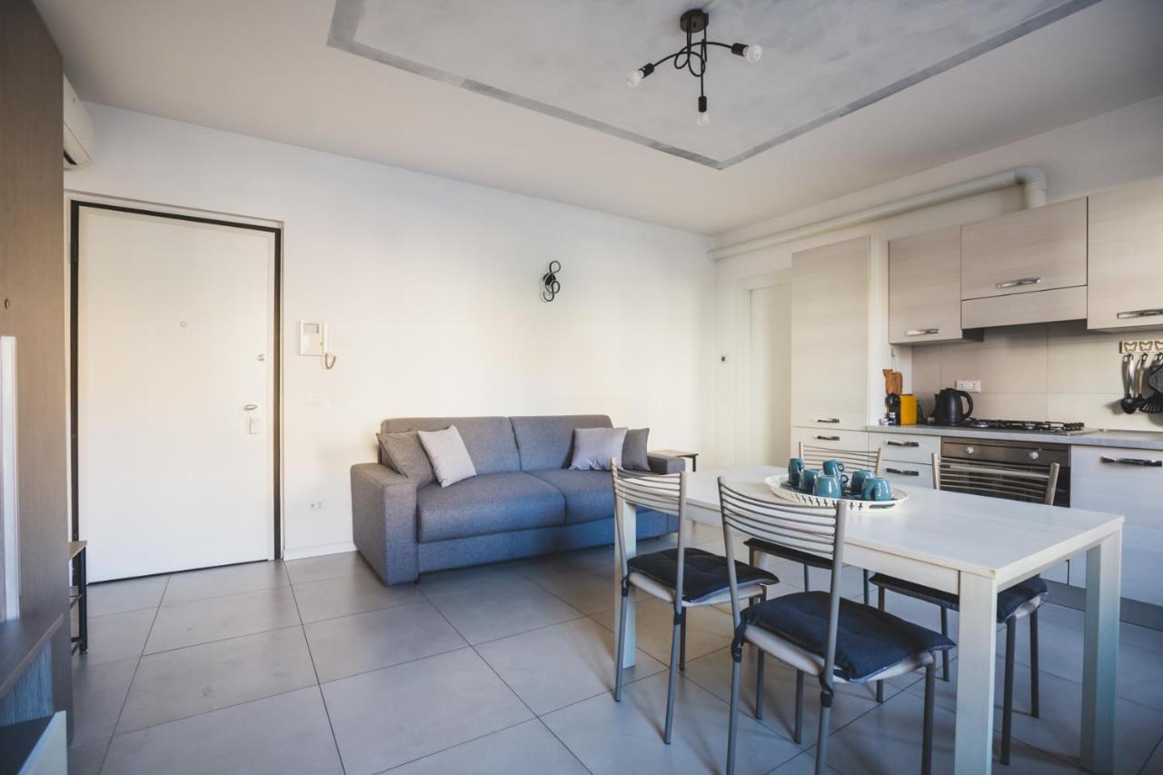 Grey House Pavia Con Box Privato Apartment ภายนอก รูปภาพ