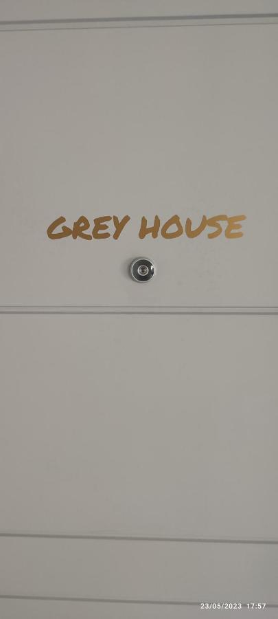 Grey House Pavia Con Box Privato Apartment ภายนอก รูปภาพ